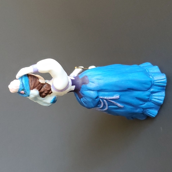 Avon Collectibles Mrs P.F.E. Albee 1996 - Picture 6 of 10